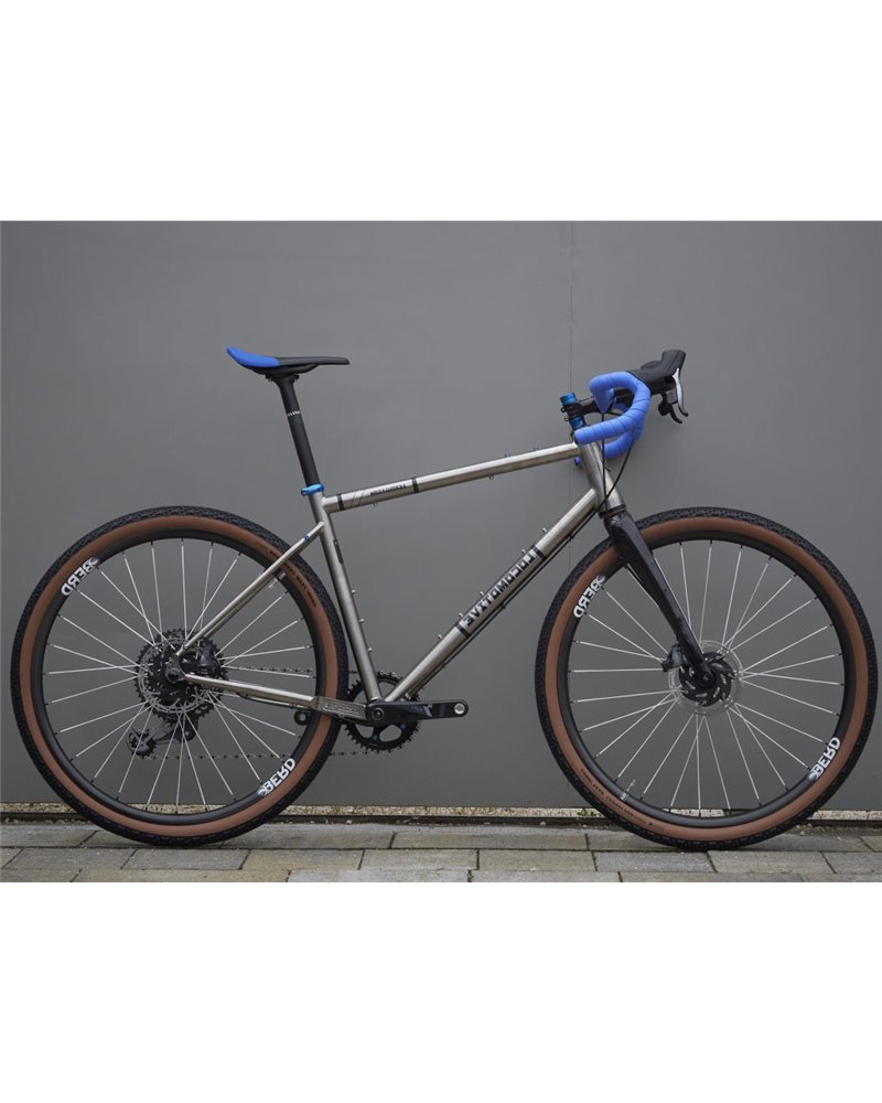 LOCOMOTIVE Titanium Aerowagon Adventure Bike Frame Drop Bar Bike Style